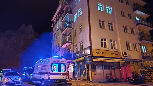 Çorum'da pencereden düşen kişi yaşamını yitirdi