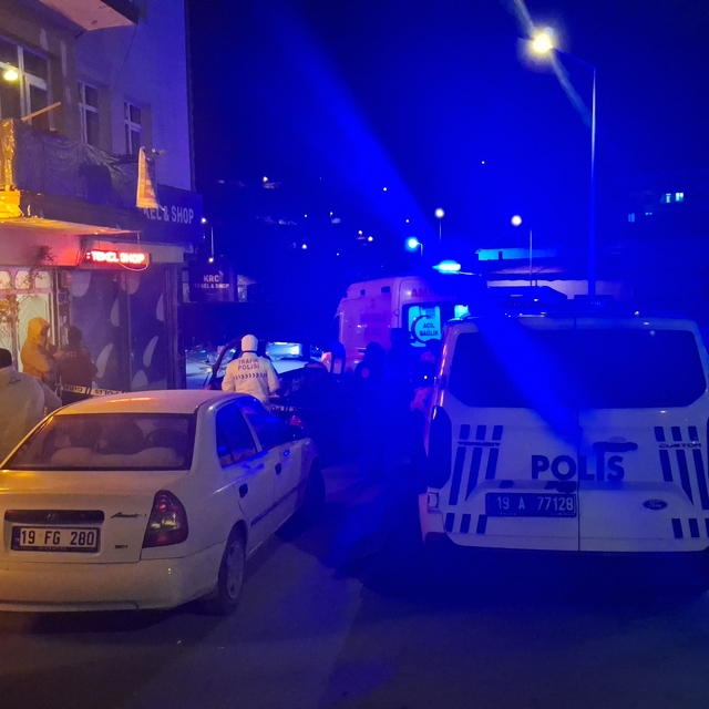 Metrelerce yükseklikten beton zemine düşen yaşlı adam hayatını kaybetti