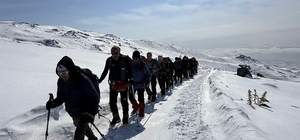 19 kişilik dağcı grubu Ağrı Dağı zirve tırmanışına başladı