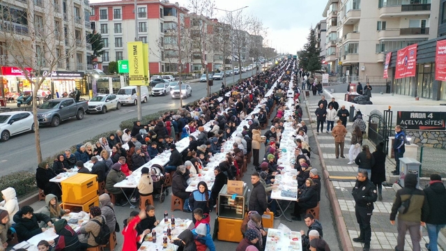 Tekirdağ'da "Halk Sofraları" iftar programları sürüyor