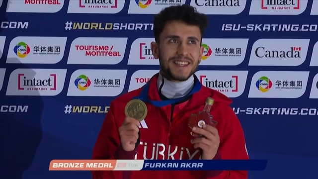 Furkan Akar'dan tarihi madalya