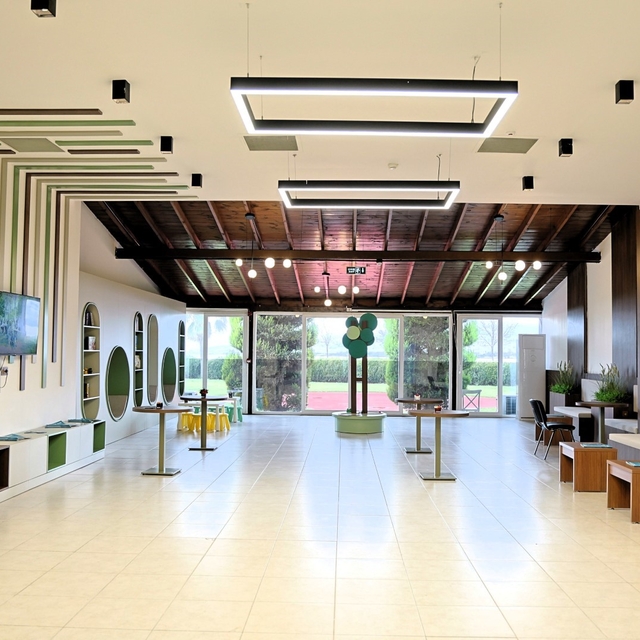 Anneler spora, çocuklar sınıfa
İzmit'te inşa edilen kadın ve aile yaşam mer...