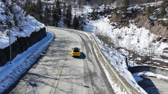 Togg taksi Karadeniz yollarında
Karadeniz'in zorlu yollarında yerli ve milli otomobil Togg T10F taksi oldu