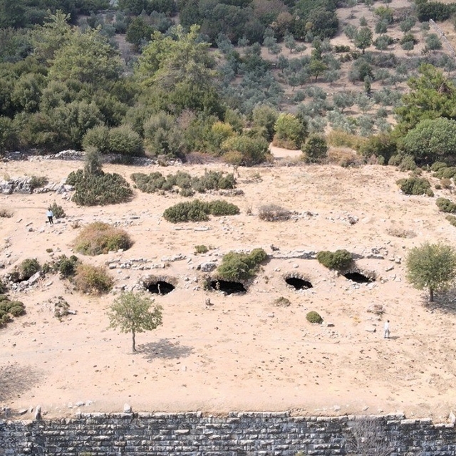 Aydın'ın "öksüz" antik kenti Amyzon, gün yüzüne çıkmayı bekliyor