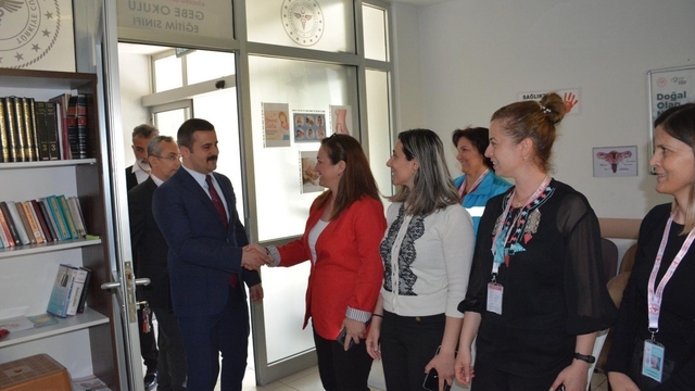 Köyceğiz Kaymakamı Kumcu, sağlık çalışanlarının Tıp Bayramı'nı kutladı