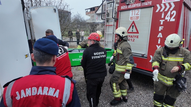 Düzce'de evde çıkan yangında yaşlı kadın öldü