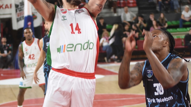 Karşıyaka basketbolda umut vermiyor