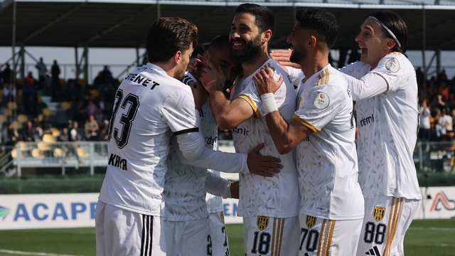 Aliağa FK zirve ümidini sürdürdü