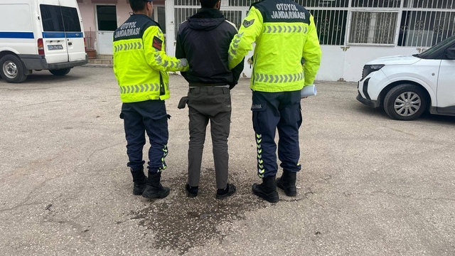 Gaziantep'te 11 düzensiz göçmen yakalandı: 3 organizatör yakalandı