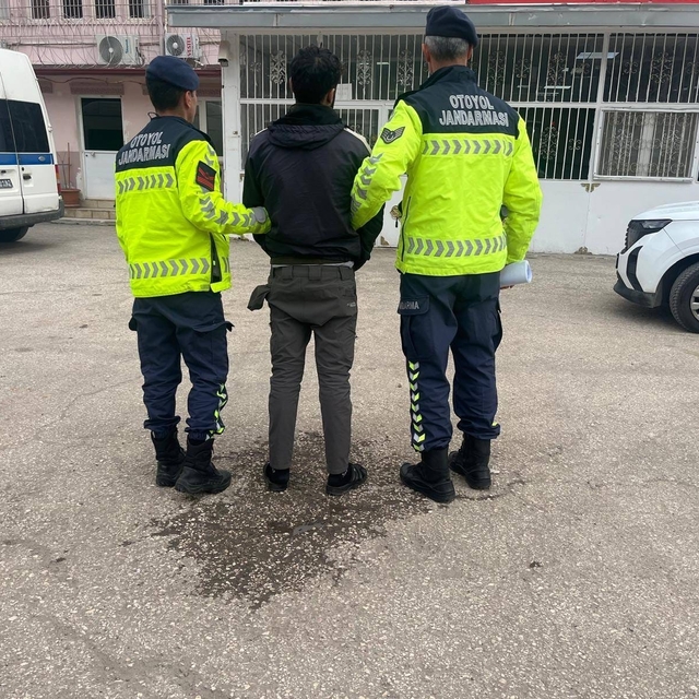 Gaziantep'te 11 düzensiz göçmen yakalandı: 3 organizatör yakalandı