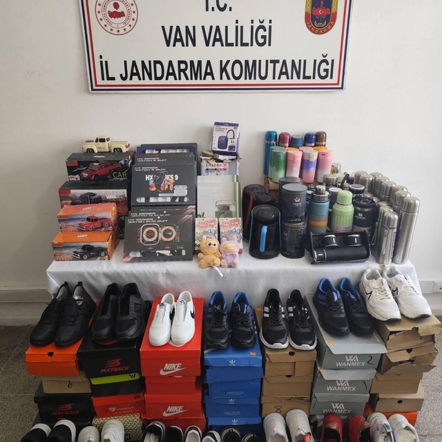 Van'da 209 parça kaçak eşya ele geçirildi