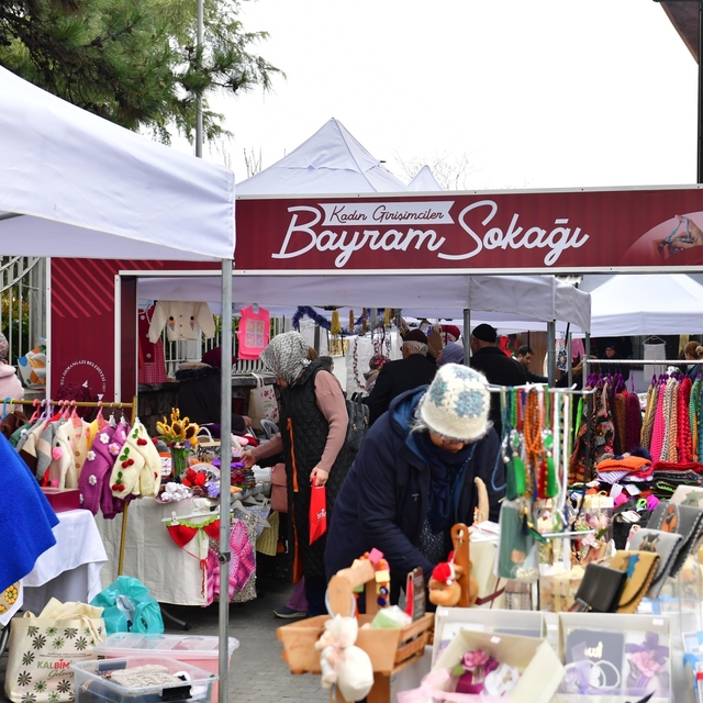 Kadın girişimciler 'Bayram Sokağı' kapılarını açtı