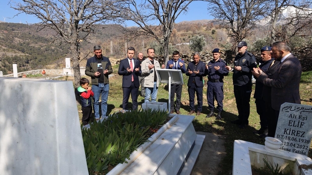 Karacasulu Şehit Kirez mezarı başında anıldı