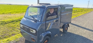 Diyarbakır’da sokak hayvanlarının dostu ‘Dermanbabaya’ anlamlı destek