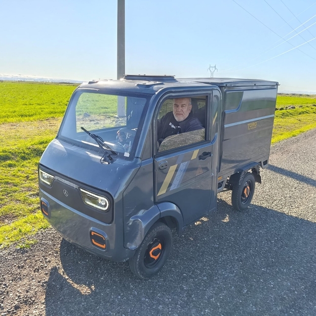 Diyarbakır'da sokak hayvanlarının dostu 'Dermanbabaya' anlamlı destek