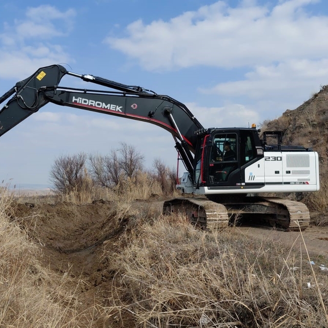 Iğdır'da sulama kanalları sezon öncesi hazırlandı