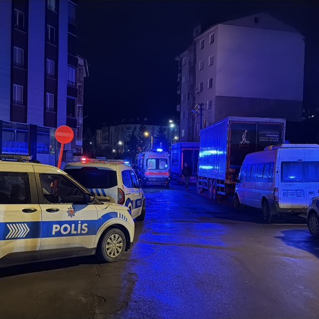 Aile içindeki kavgada baba ve oğlu öldü, babaanne yaralandı
Olayın ardından...