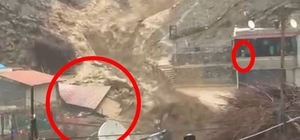 Çığ düşen kara yolunda yolcu otobüsünde mahsur kalanlar kurtarıldı (4)