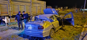 Otomobil ile hafif ticari araç çarpıştı: 5 yaralı