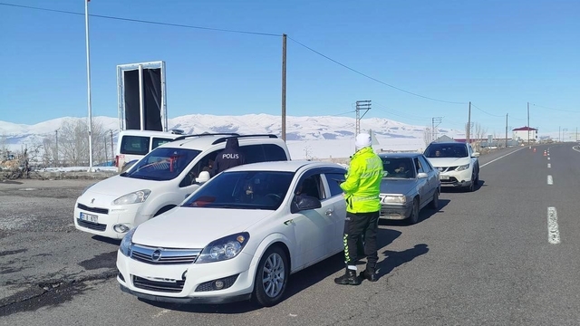 Patnos'ta bayram öncesi trafik denetimleri artırıldı