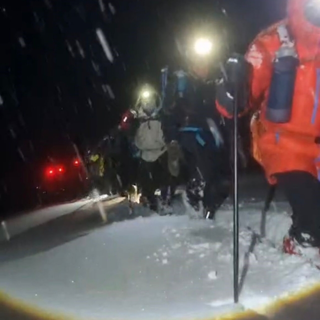 Ağrı Dağı'nda zirve tırmanışı yarıda kaldı