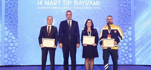 Düzceli sağlık çalışanlarına Bakandan teşekkür belgesi