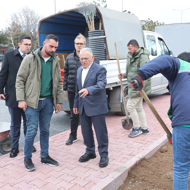 Talas Bulvarı 5 şeritli yeni haliyle hizmete açıldı