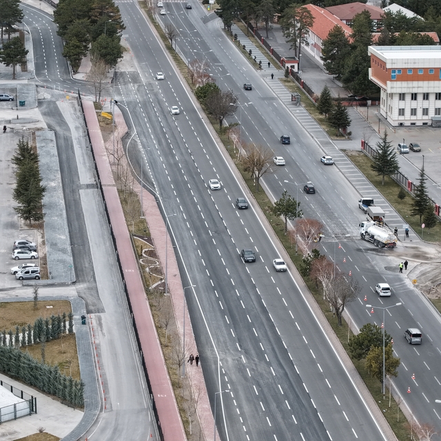 Kayseri'de Talas Bulvarı'ndaki yol çalışmaları tamamlandı
