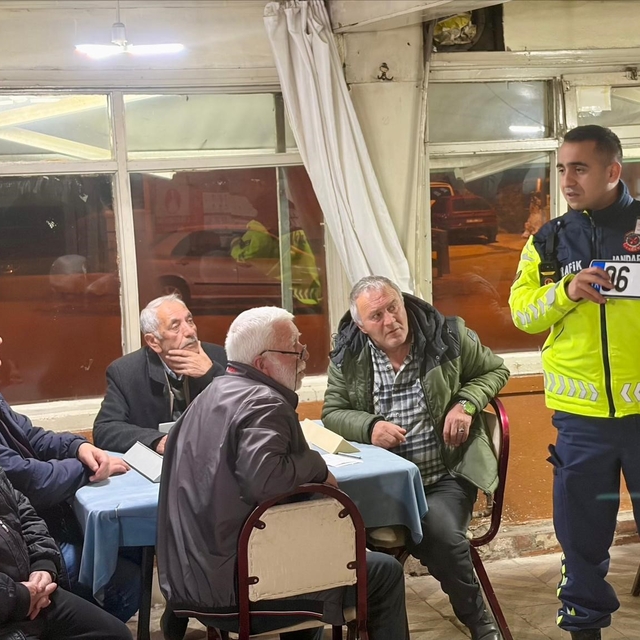 Bilecik'te vatandaşlara trafik kuralları eğitimi