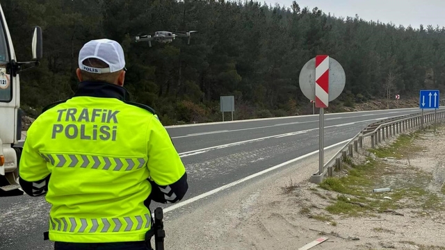 Bilecik'te drone destekli trafik denetimi