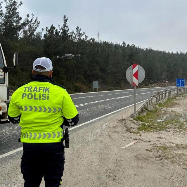 Bilecik'te drone destekli trafik denetimi