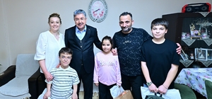 Vali Yılmaz'ın hane ziyaretleri sürüyor