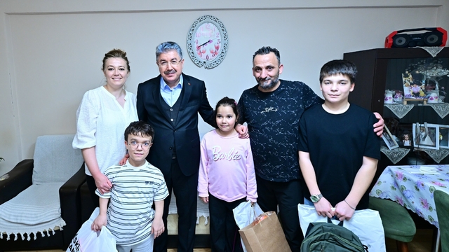 Vali Yılmaz'ın hane ziyaretleri sürüyor