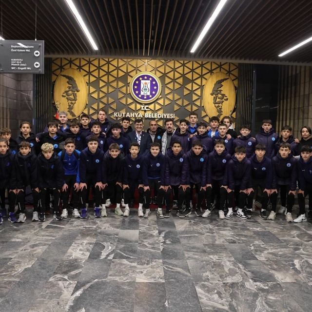 Kütahyaspor U-15 takımı namağlup şampiyon oldu