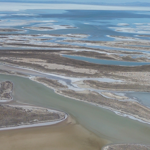 Kuruma tehlikesi yaşanan Tuz Gölü yeniden canlandı