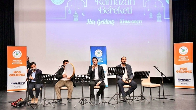 Yeşilyurt'ta ramazan bereketi öğrenci yurtlarında yaşandı