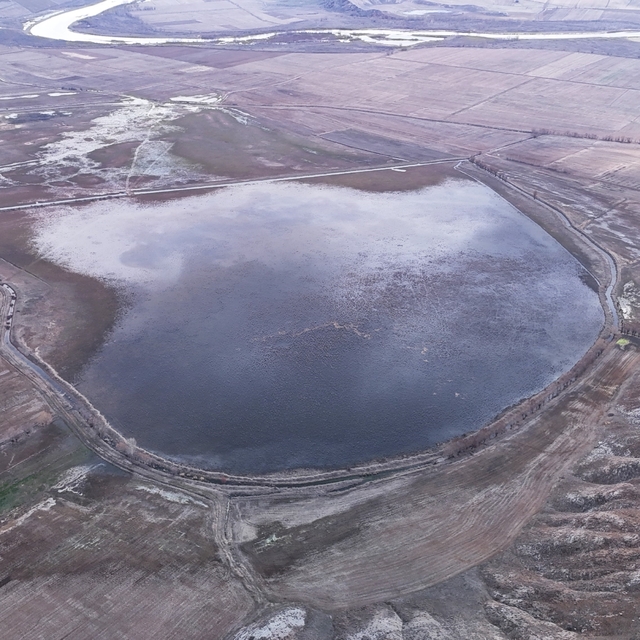 Göller doldu taştı, tarım arazileri göle döndü
Sivas'ta kuraklık endişesi y...