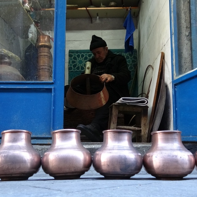 Gaziantep'in en yaşlı bakır ustası
11 yaşında başladı, 85 yaşında devam ett...