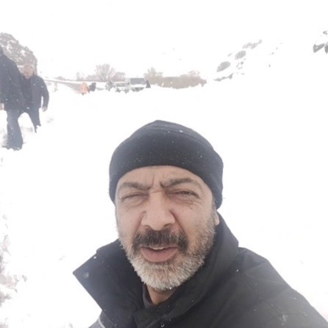 Erzurum'da çığ alarmı
Tekman karayolu Palandöken geçidi çığ tehlikesi neden...
