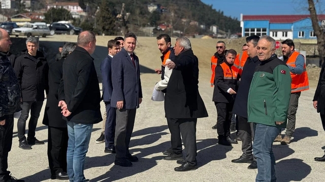 Ayancık'ta kavşak çalışmaları