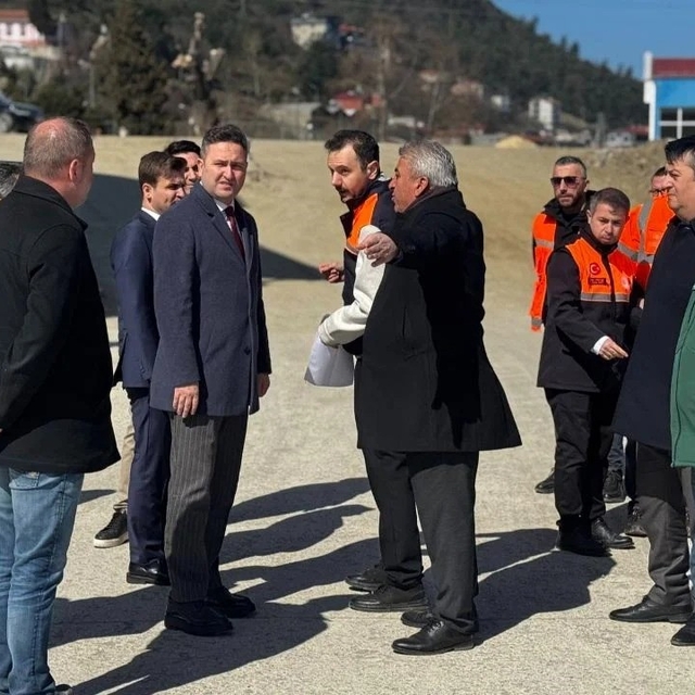 Ayancık'ta kavşak çalışmaları