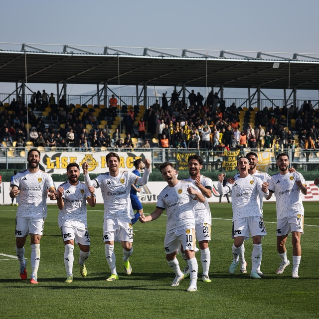 Aliağa FK şampiyonluk yarışında ikinci sıraya yükseldi