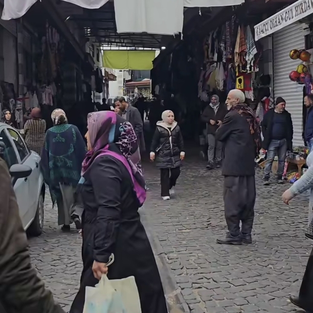 Çermik'te bayram alışverişi telaşı
