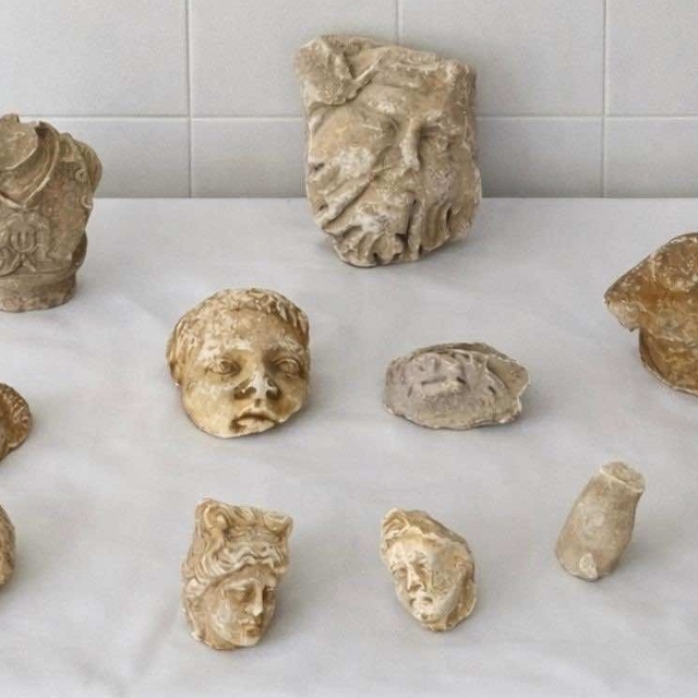 Roma dönemine ait heykel parçalarıyla yakalanan 5 şüpheli gözaltına alındı