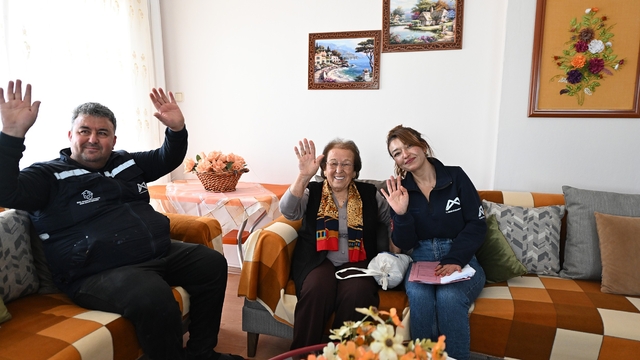 Mersin'de yaşlılara evde bakım ve sosyal destek hizmeti