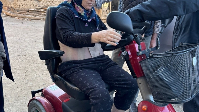 Kadınanalar Kültür Derneği'nden anlamlı hediye