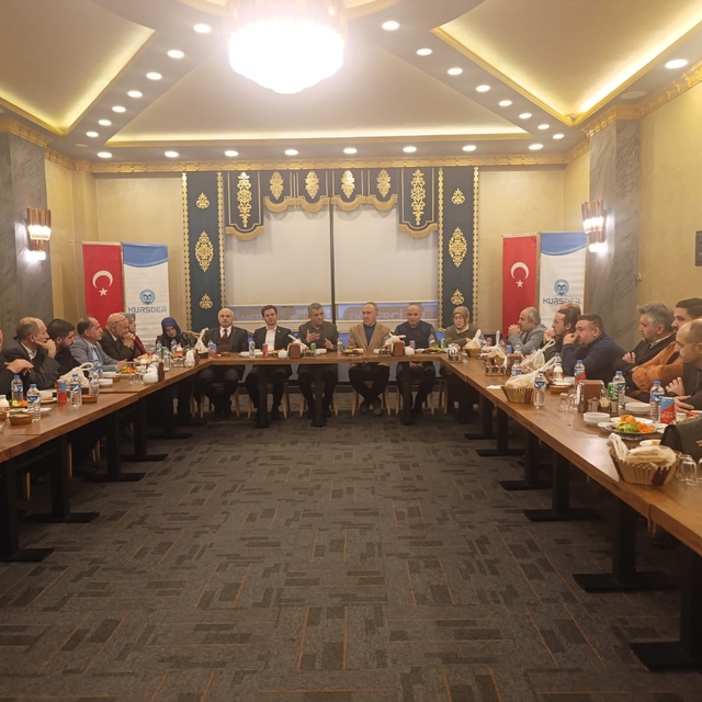 Erzurum eğitim camiası KURSDER iftarında buluştu