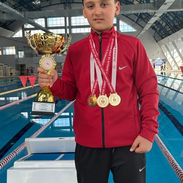 Karabüklü yüzücü Lord, Türkiye finallerine katılmaya hak kazandı