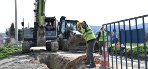 Selendi’de iki mahallenin daha altyapı sorunu tarih oluyor