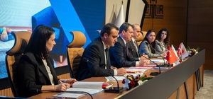 İzmir'de adli destek ve mağdur hizmetleri toplantısı yapıldı